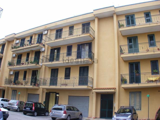 Appartamento in vendita a Campofelice Di Roccella, Sicilia