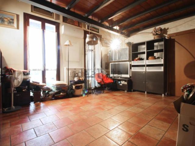 Appartamento in vendita a Pavia, Lombardia