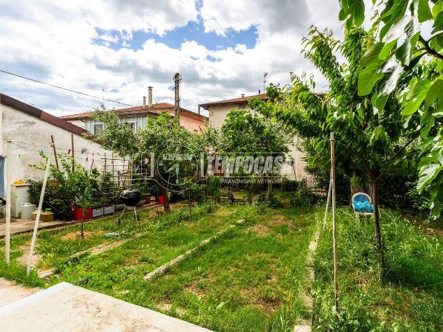 Appartamento in vendita a Contrada Maranello, Marche