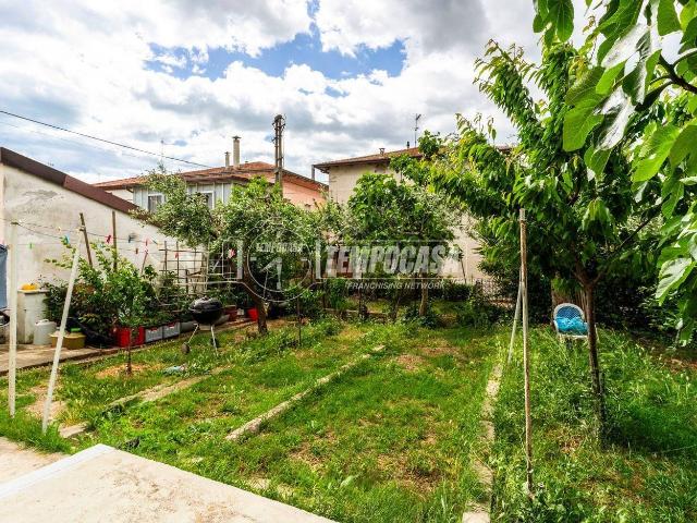 Appartamento in vendita a Contrada Maranello, Marche