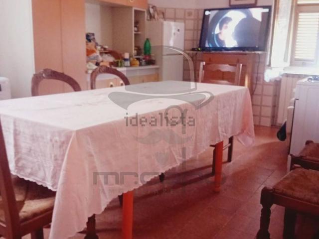 Appartamento in vendita a Carrara, Toscana