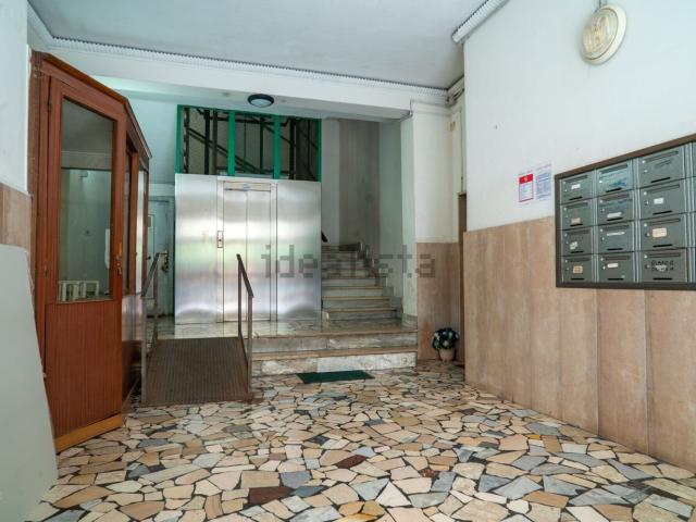 Appartamento in vendita a Portici, Campania