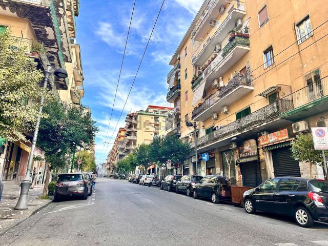 Appartamento in vendita a Portici, Napoli