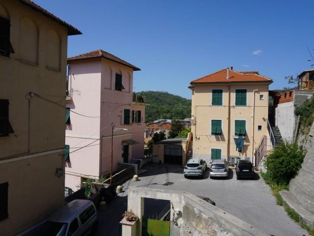 Appartamento in vendita a Val Polcevera, Serra Riccò