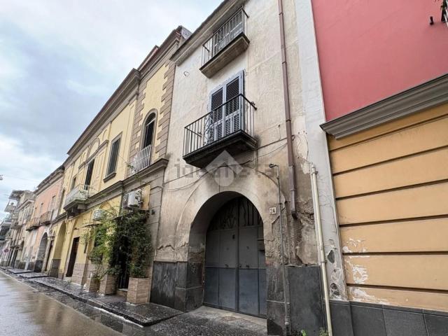 Appartamento in vendita a Caivano, Campania