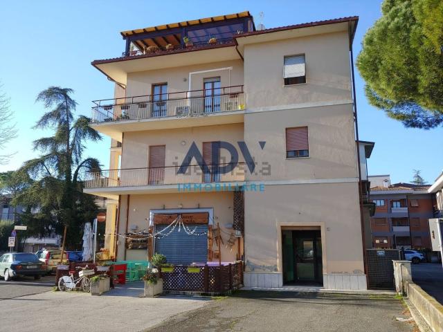 Appartamento in vendita a Assisi, Umbria