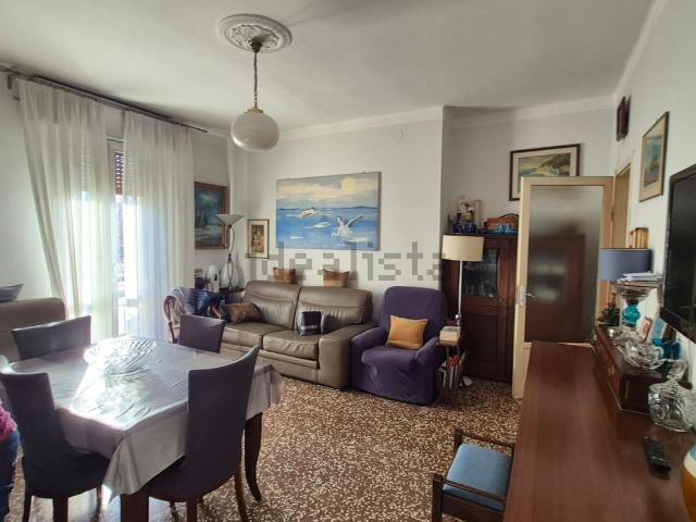 Appartamento in vendita a Re, Reggio Emilia