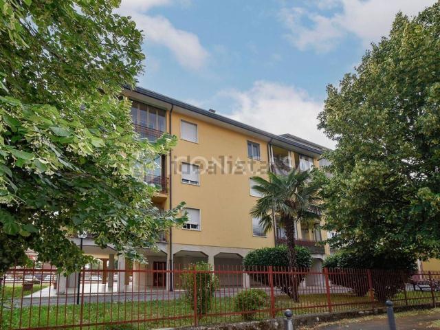 Appartamento in vendita a Parabiago, Milano