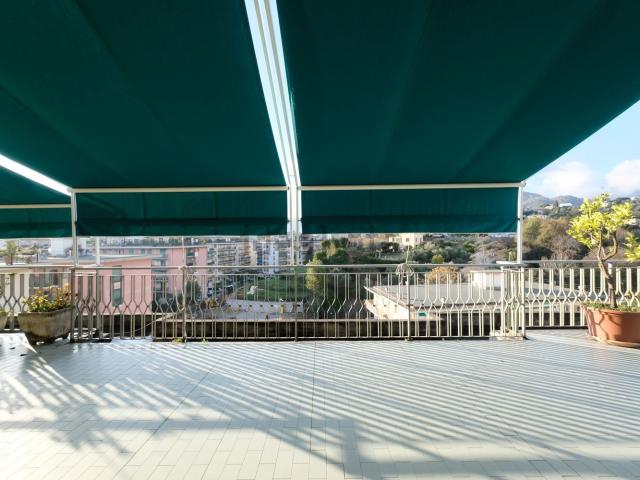 Attico in vendita a Cappelletta, Rapallo