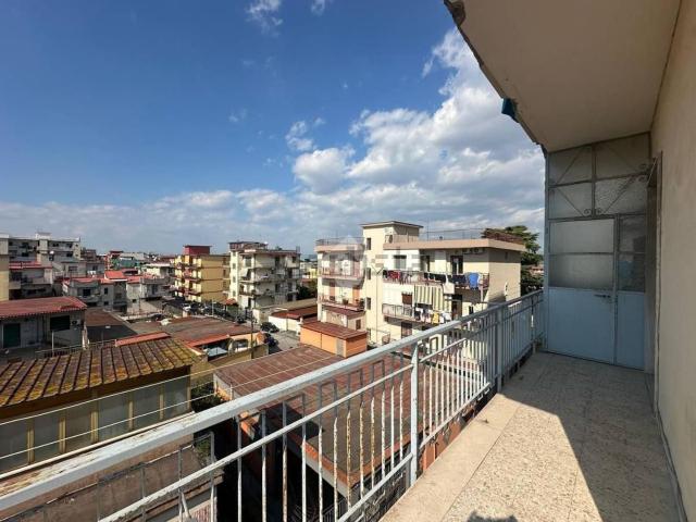 Appartamento in vendita a Arzano, Campania