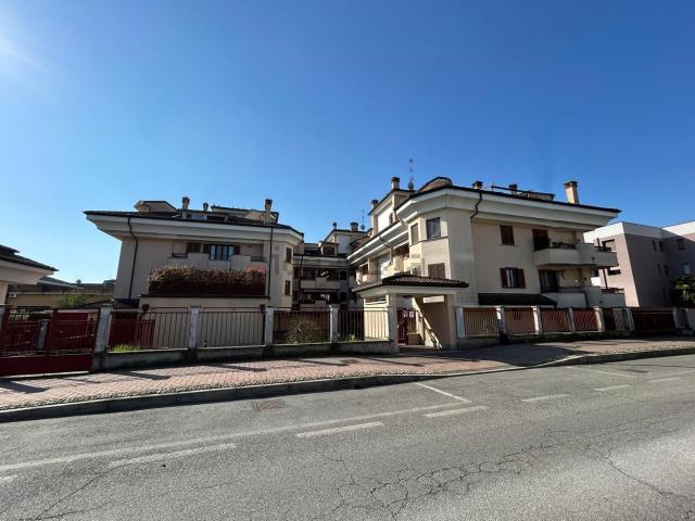 Appartamento in vendita a Paullo, Lombardia
