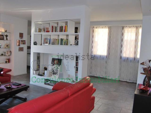 Appartamento in vendita a Vernate, Lombardia