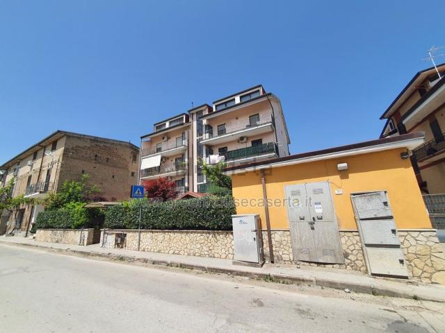 Appartamento in vendita a Casagiove, Caserta