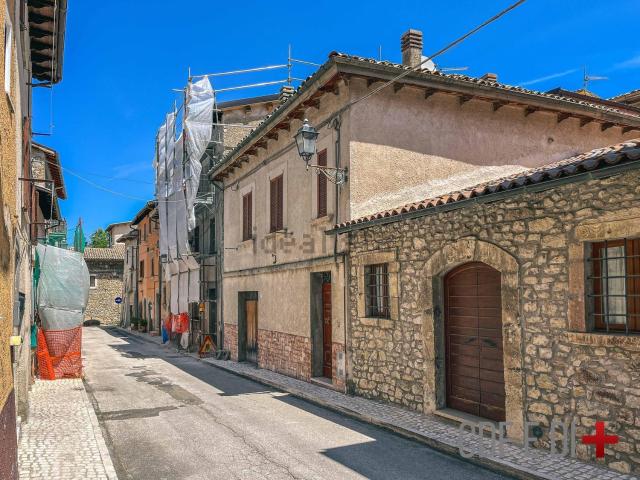 Appartamento in vendita a Leonessa, Lazio