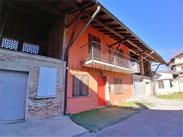 Appartamento in vendita a Uggiate Trevano, Lombardia
