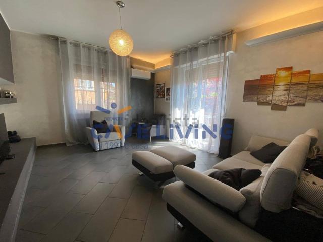 Appartamento in vendita a Boltiere, Lombardia