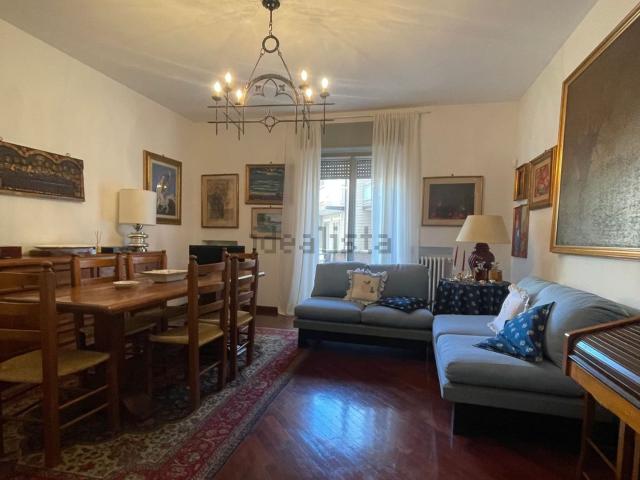 Appartamento in vendita a Infrangibile, Piacenza