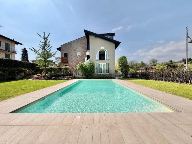 Appartamento in vendita a Moniga Del Garda, Lombardia