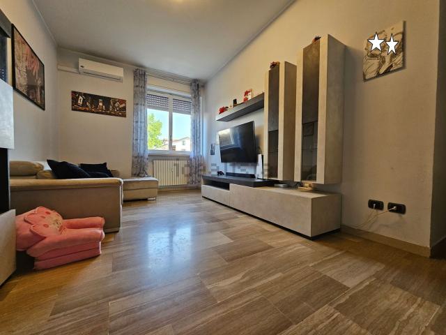 Appartamento in vendita a Corbetta, Lombardia