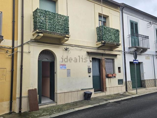 Appartamento in vendita a Calabria, Reggio Calabria