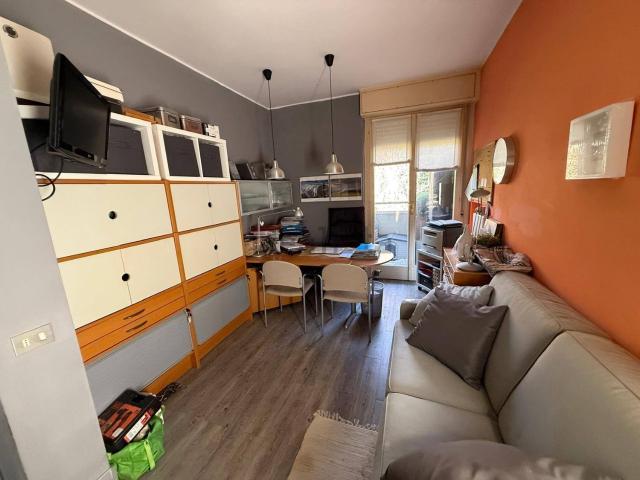 Appartamento in vendita a Lipomo, Lombardia