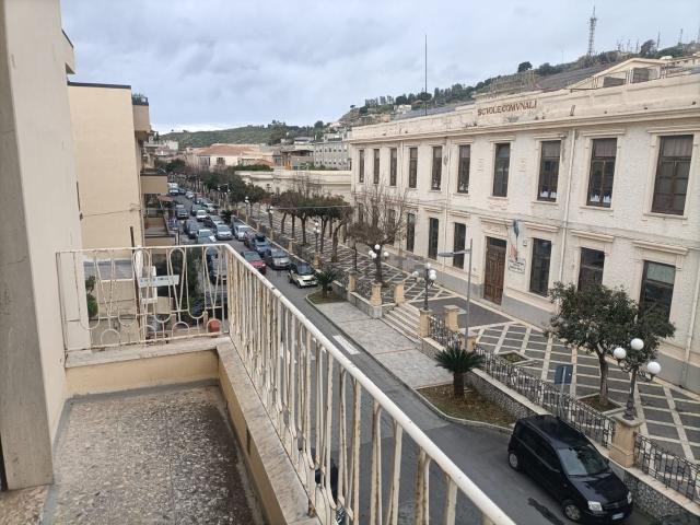 Appartamento in vendita a Calabria, Reggio Calabria