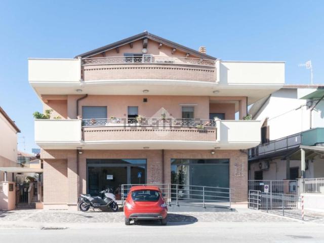 Appartamento in vendita a Cologna Spiaggia, Roseto degli Abruzzi