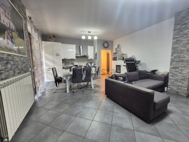 Appartamento in vendita a Cesano Maderno, Lombardia