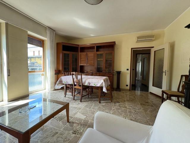 Appartamento in vendita a Vicina, Desenzano Del Garda