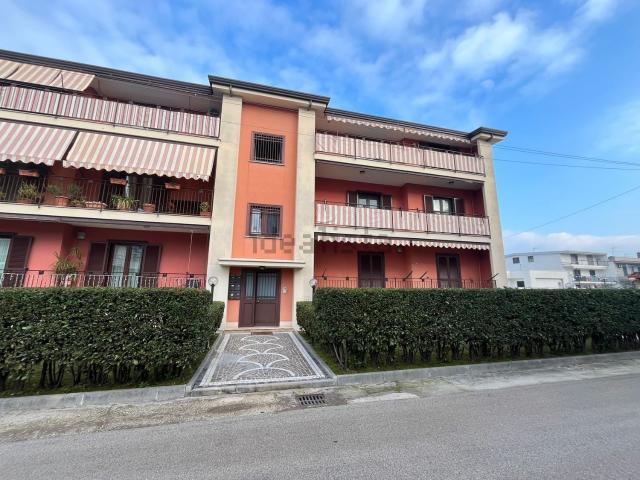 Appartamento in vendita a Parete, Campania