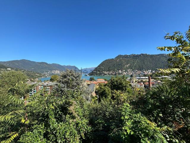 Appartamento in vendita a Borgovico, Como