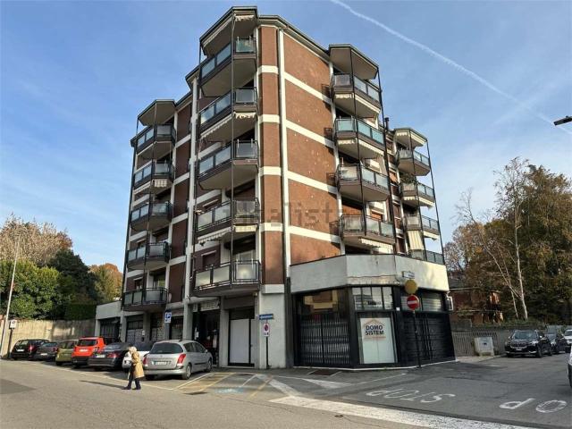 Appartamento in vendita a Meda, Monza e della Brianza
