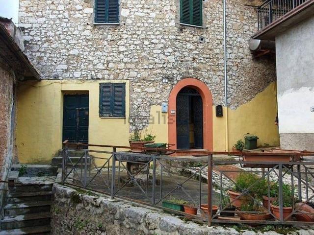 Appartamento in vendita a Centro storico, Alatri