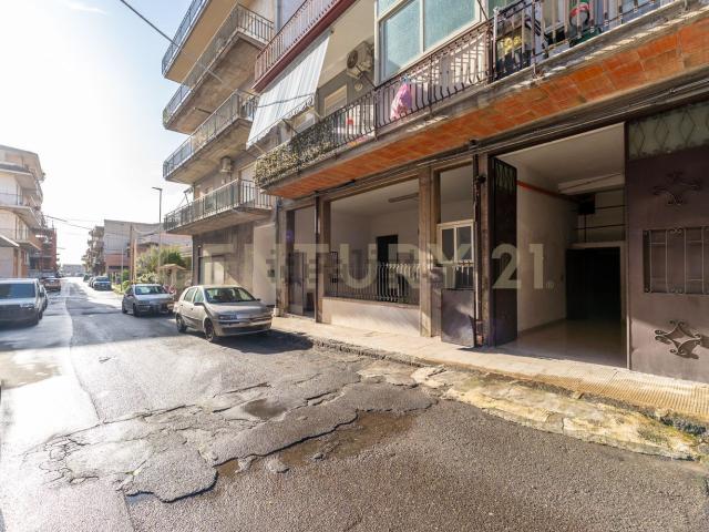 Appartamento in vendita a Adrano, Sicilia