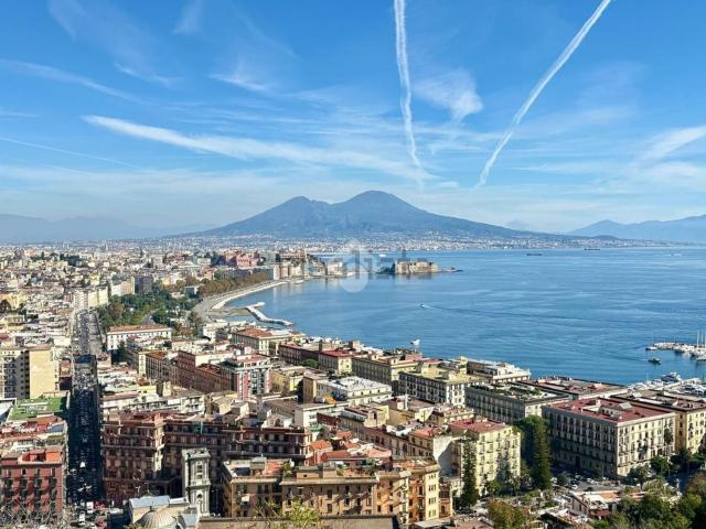 Attico in vendita a Municipalità 1, Campania