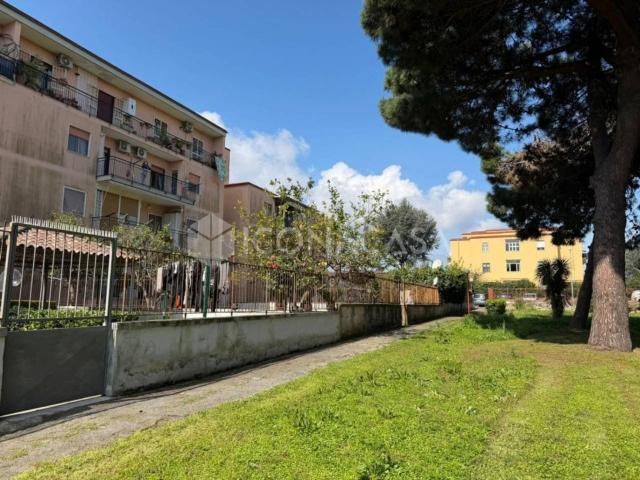 Appartamento in vendita a Pozzuoli, Campania