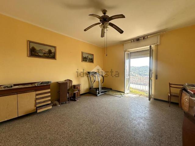 Appartamento in vendita a Medio Ponente, Serra Riccò