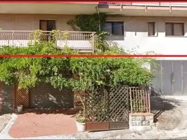 Appartamento in vendita a Moliterno, Basilicata