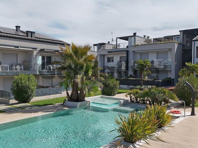 Appartamento in vendita a Peschiera Del Garda, Veneto