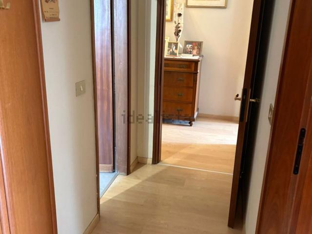 Appartamento in vendita a Quartiere Pasubio, Cesano Boscone