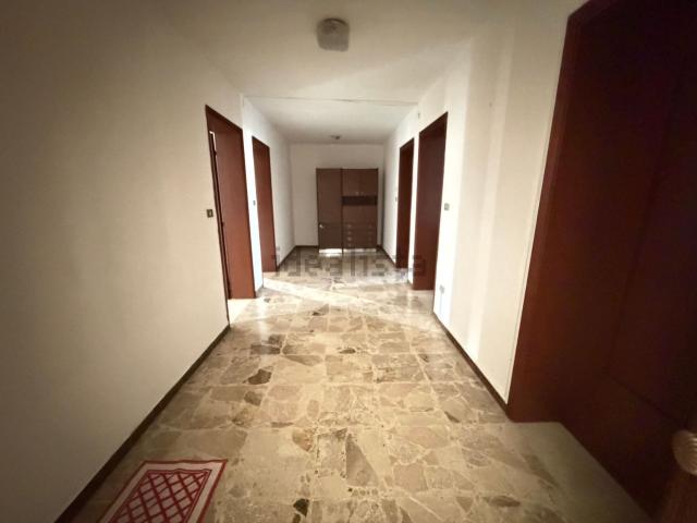 Appartamento in vendita a Badia Polesine, Veneto
