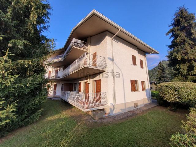 Appartamento in vendita a Castione Della Presolana, Lombardia