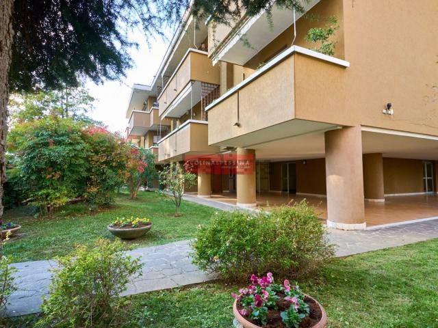Appartamento in vendita a Vedano Al Lambro