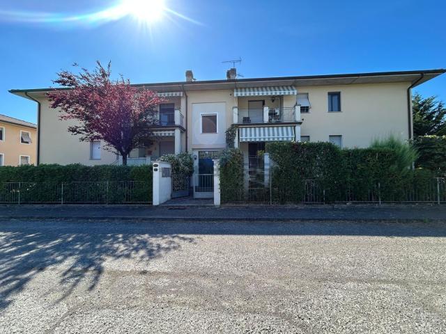 Appartamento in vendita a Varano De' Melegari, Reggio Emilia