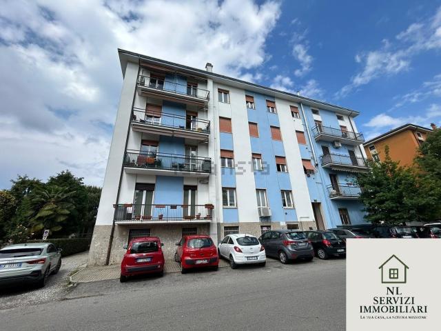 Appartamento in vendita a Gallarate, Lombardia