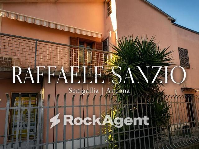 Appartamento in vendita a Rione Porto, Marche