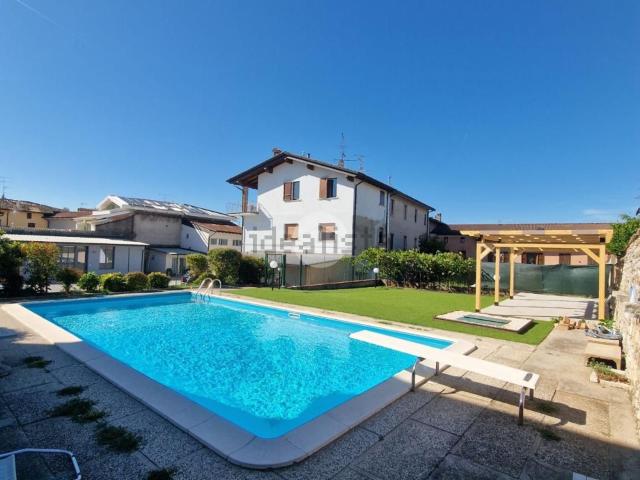 Appartamento in vendita a Lonato, Lombardia