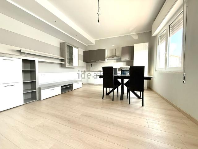 Appartamento in vendita a Lonato, Lombardia