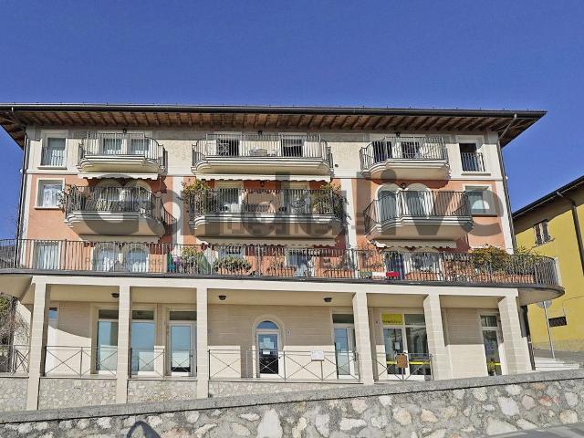 Attico in vendita a Comunità Montana Parco Alto Garda bresciano, Gardone Riviera