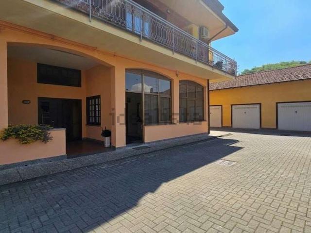 Appartamento in vendita a Dormelletto, Novara